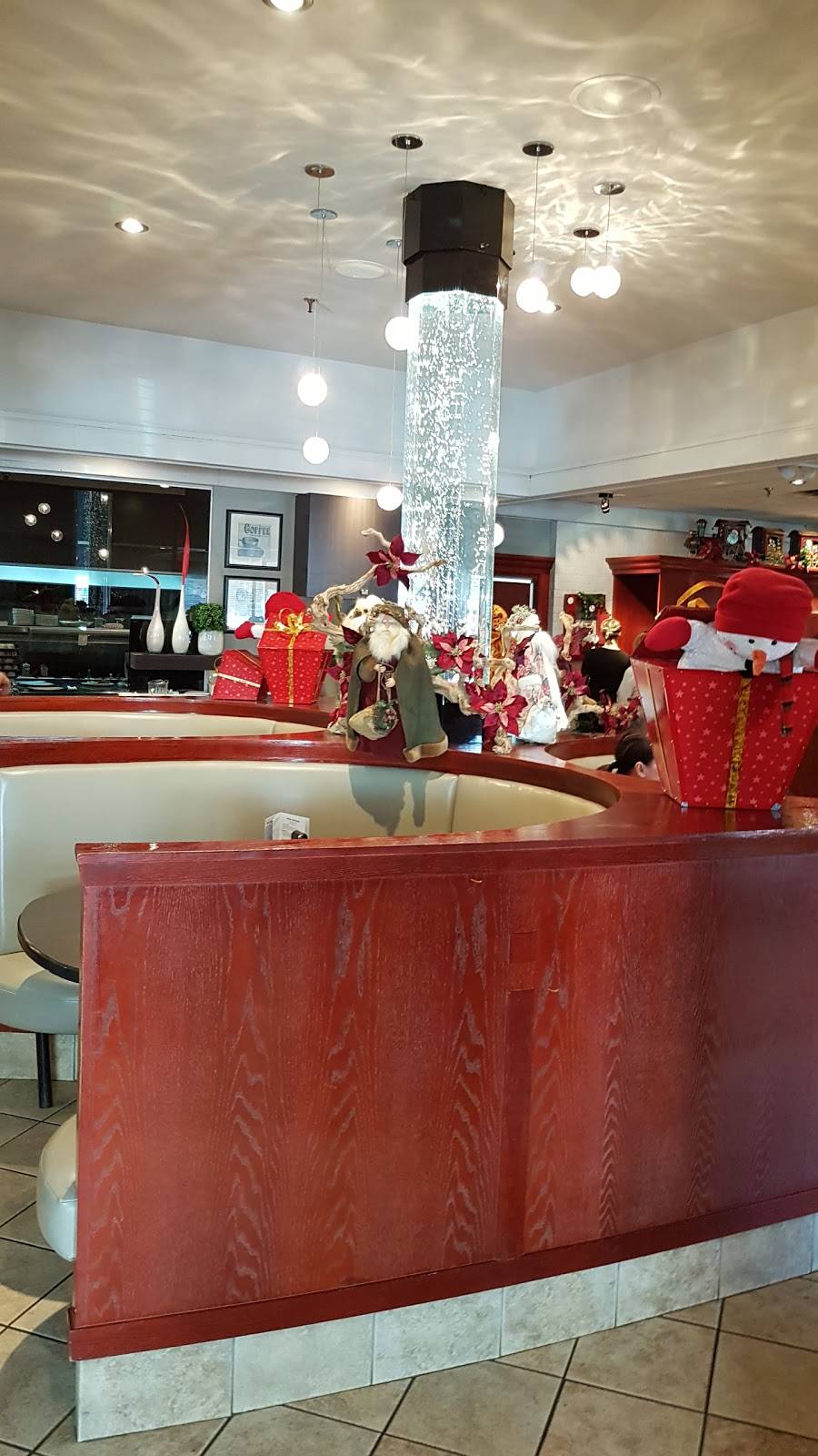 Rôtisserie St-Hubert | restaurant | 705 Brookdale Ave, Cornwall, ON K6J 5C6, Canada | 6139374644 OR +1 613-937-4644