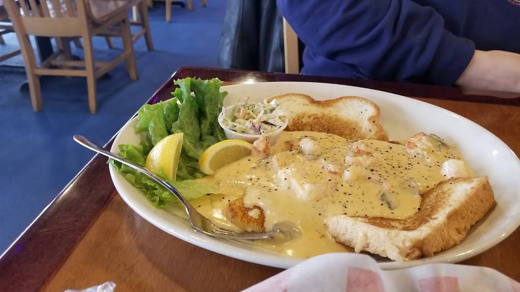 Chasin Tails | restaurant | 2402 Bay Area Blvd, Houston, TX 77058, USA | 2814803000 OR +1 281-480-3000