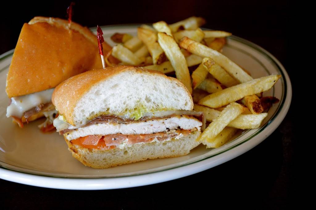 Ricardos Bar and Grill | restaurant | 2700 Yulupa Ave, Santa Rosa, CA 95405, USA | 7075457696 OR +1 707-545-7696