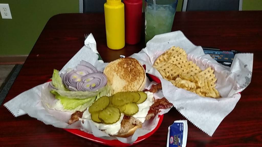 Uncles Nolans Diner | restaurant | 320 Main St, Galva, IL 61434, USA | 3099323472 OR +1 309-932-3472