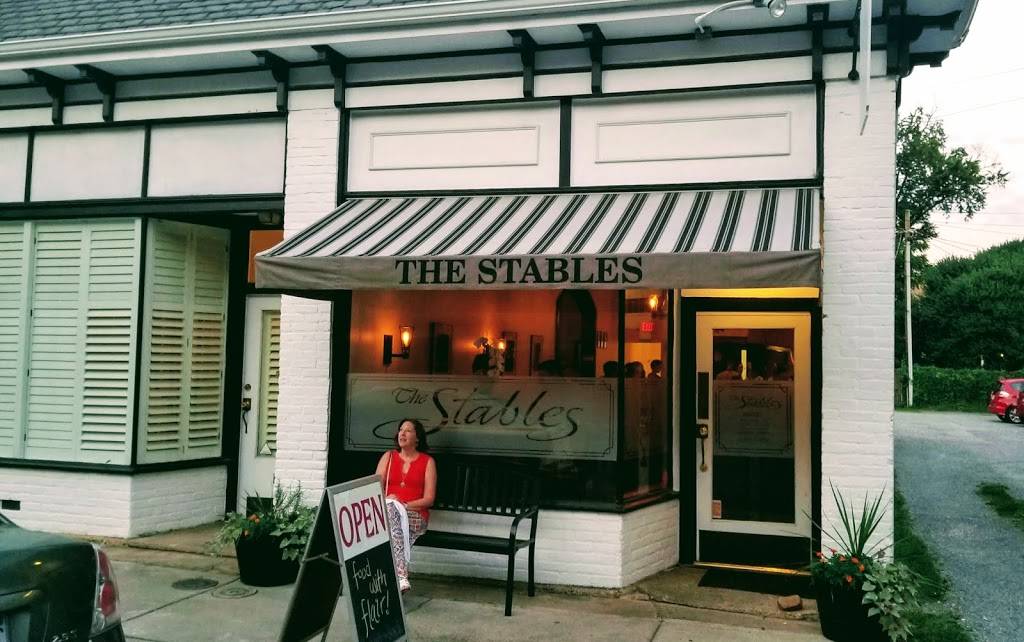 The Stables | restaurant | 201 N Belmont Ave, Richmond, VA 23221, USA | 8045889231 OR +1 804-588-9231
