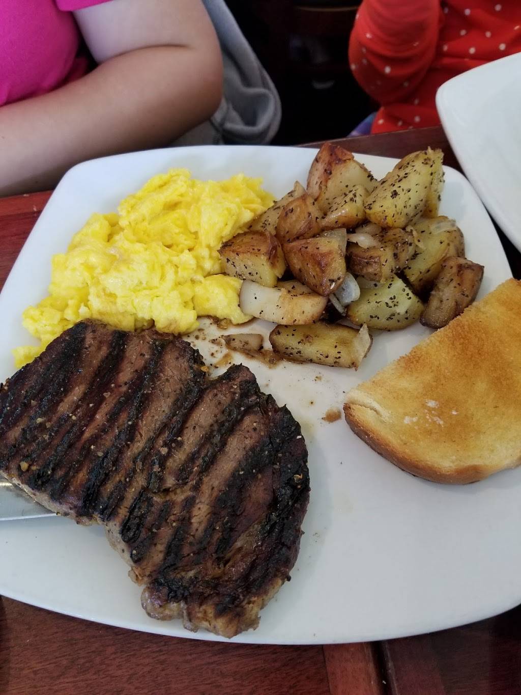 Cheddar Box Too | restaurant | 109 Chenoweth Ln, Louisville, KY 40207, USA | 5028961133 OR +1 502-896-1133