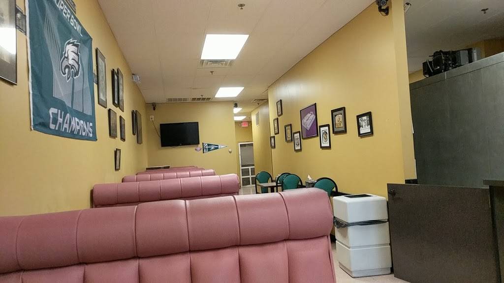 Lees Hoagie House | meal takeaway | 614 Old York Rd, Warminster, PA 18974, USA | 2154415337 OR +1 215-441-5337