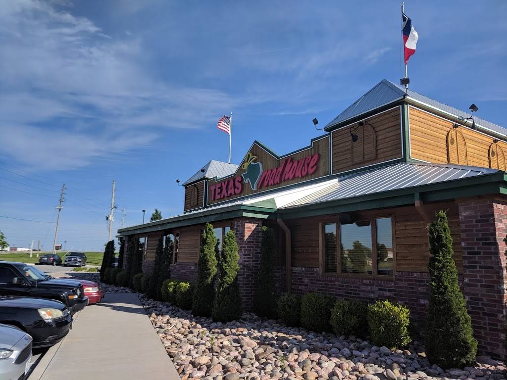Texas Roadhouse | restaurant | 228 Peculiar Dr, Belton, MO 64012, USA | 8163227427 OR +1 816-322-7427