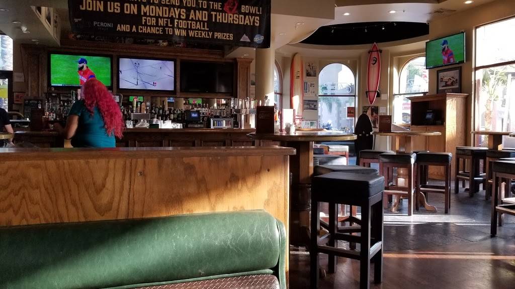 Legends Sports Bar | restaurant | 301 Main St, Huntington Beach, CA 92648, USA | 7143742175 OR +1 714-374-2175