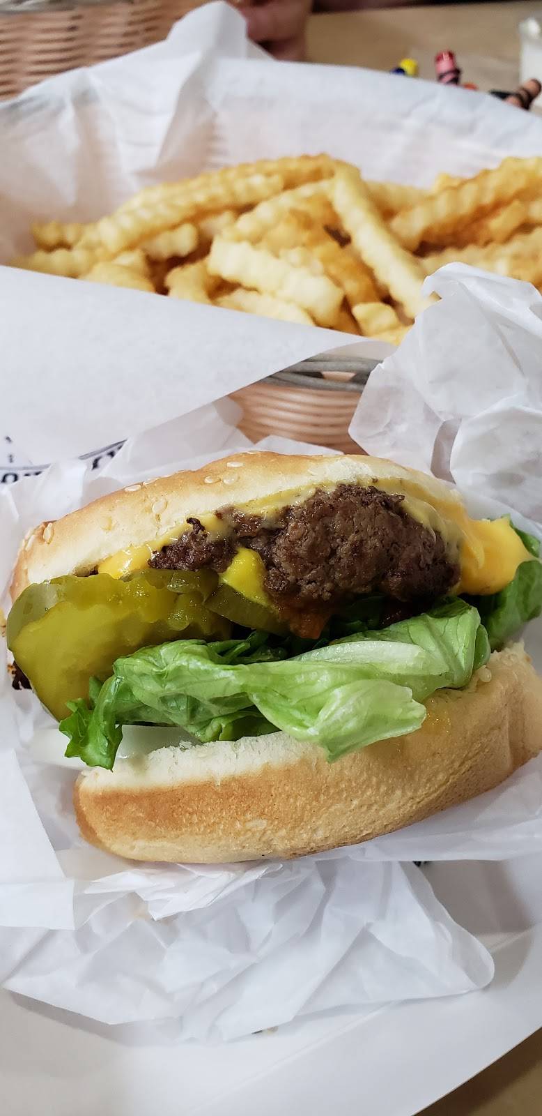 Redamaks | restaurant | 616 E Buffalo St, New Buffalo, MI 49117, USA | 2694694522 OR +1 269-469-4522