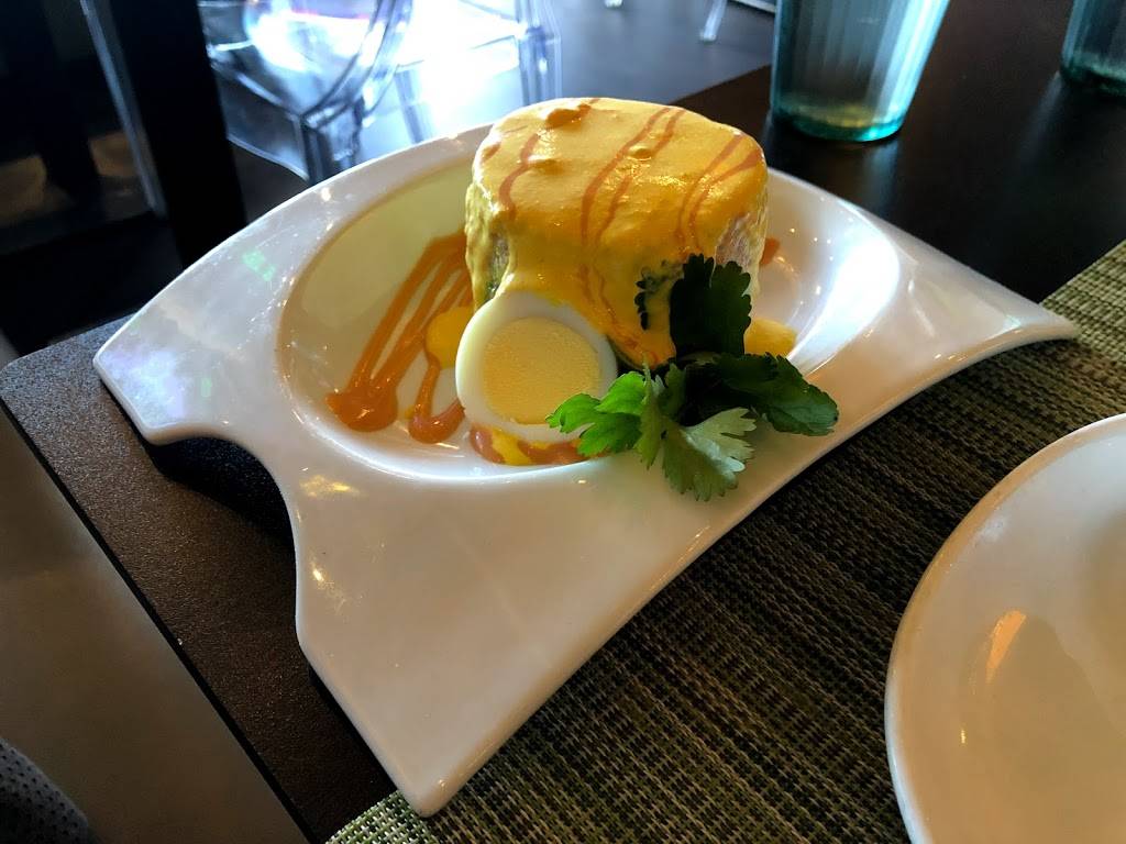 La Perla Ceviches & Rolls | restaurant | 2219 N Commerce Pkwy, Weston, FL 33326, USA | 9543898871 OR +1 954-389-8871