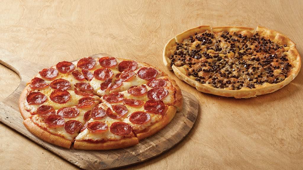 Pizza Inn | restaurant | 506 Broad St, Oakwood, TX 75855, USA | 9035451954 OR +1 903-545-1954