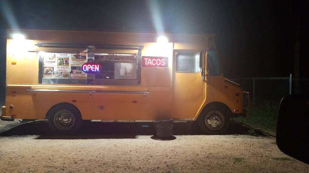 Taco Loco | restaurant | 11797 Marbach Rd, San Antonio, TX 78245, USA | 2108705556 OR +1 210-870-5556