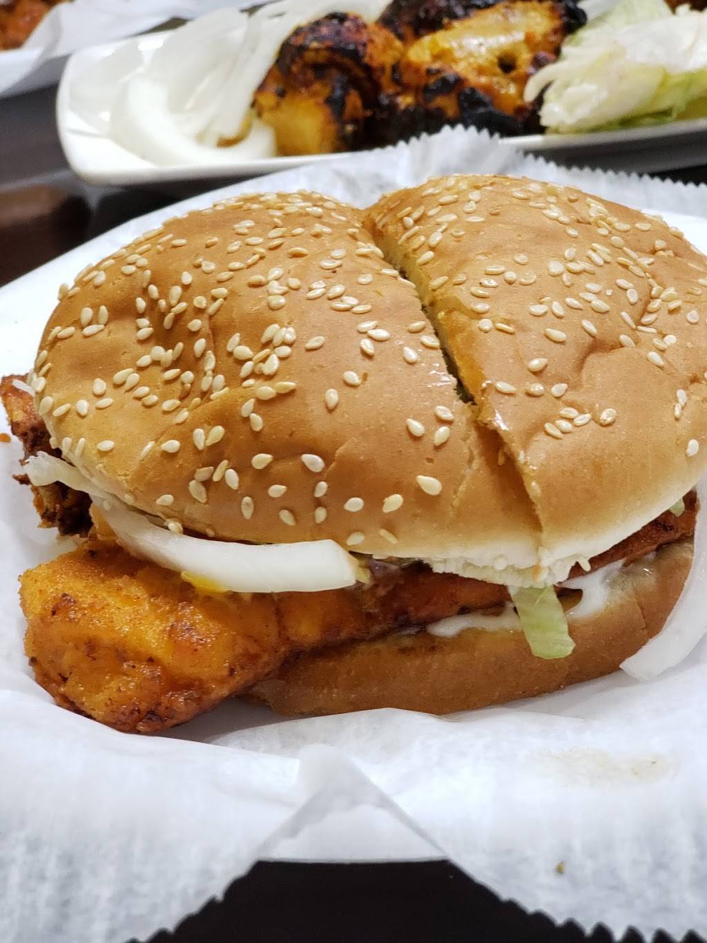 BBQ Nite | restaurant | 470 S Broadway, Hicksville, NY 11801, USA | 5169351599 OR +1 516-935-1599