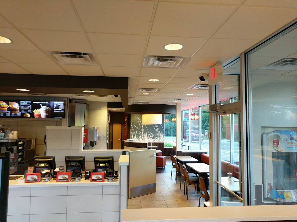 McDonalds | cafe | 2234 Orchard Lake Rd, Sylvan Lake, MI 48320, USA | 2486810002 OR +1 248-681-0002