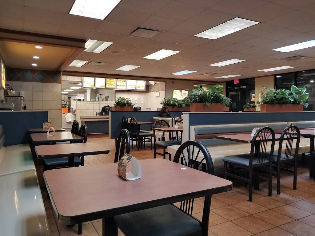 Whataburger | restaurant | 1708 S Loop 288, Denton, TX 76205, USA | 9404849449 OR +1 940-484-9449