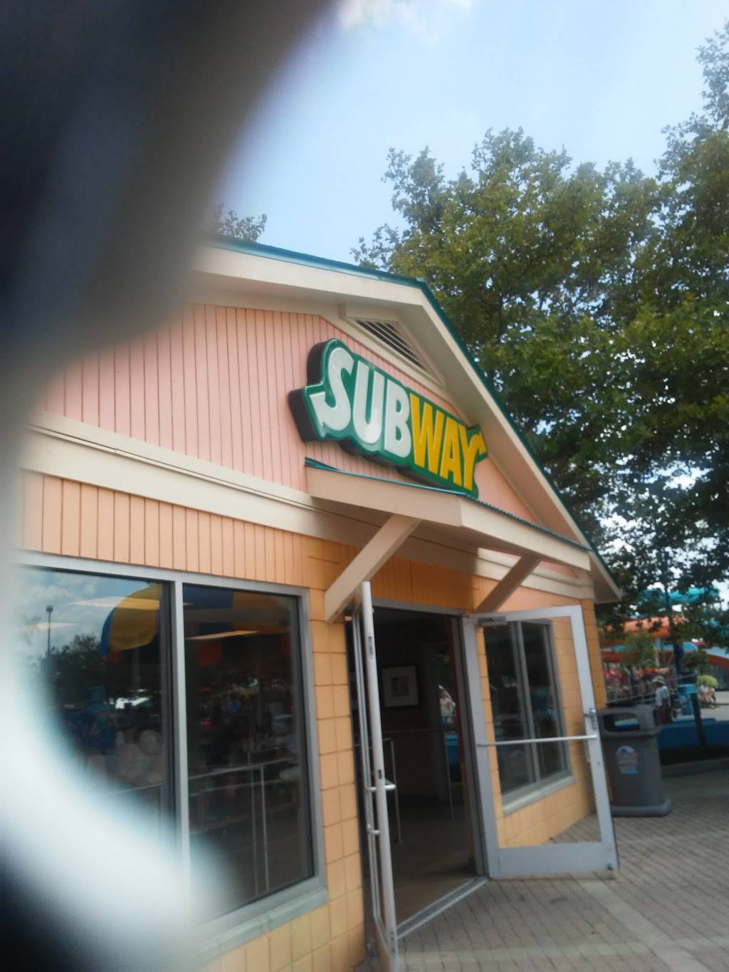 Subway Restaurants | restaurant | 6300 Kings Island Dr, Kings Mills, OH 45034, USA | 5137545528 OR +1 513-754-5528