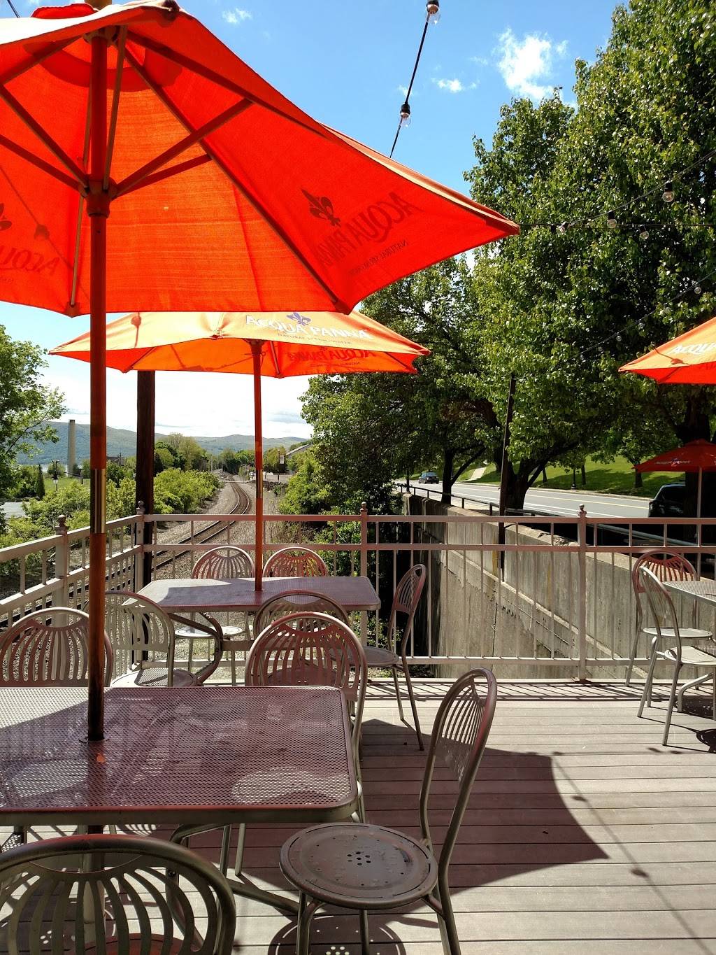 Pizza Shop | restaurant | 27 Water St, Newburgh, NY 12550, USA | 8455657467 OR +1 845-565-7467