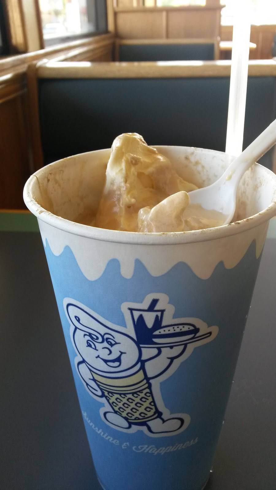 Fosters Freeze | restaurant | 31754 Castaic Rd, Castaic, CA 91384, USA | 6612570302 OR +1 661-257-0302