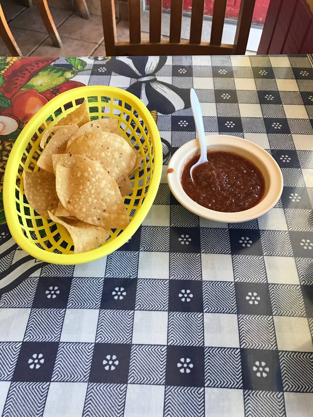 Familiar | restaurant | 4499 Mission St, San Francisco, CA 94112, USA | 4153346100 OR +1 415-334-6100