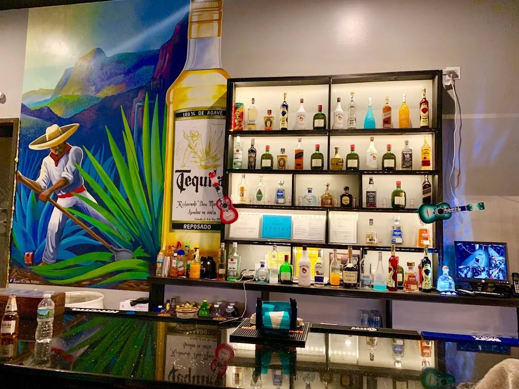 Doña Maria Restaurat | restaurant | 32 Bergen St, Passaic, NJ 07055, USA | 9737737300 OR +1 973-773-7300