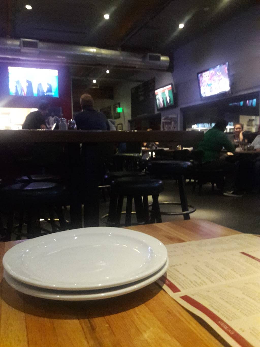 Charlie’s | restaurant | 601 N Pacific Coast Hwy, Redondo Beach, CA 90277, USA | 3103748581 OR +1 310-374-8581