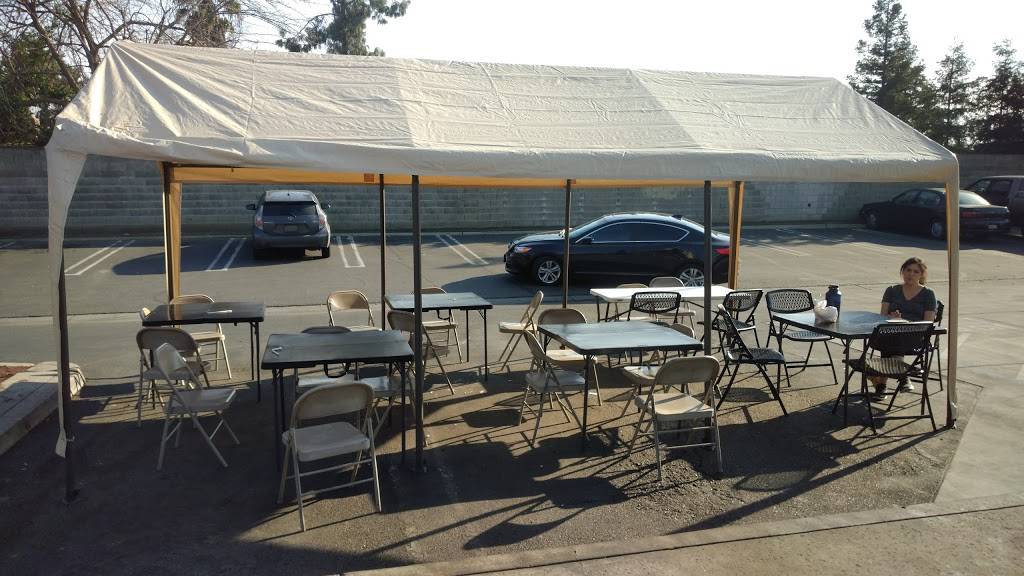 Mikes Grill | restaurant | 6642 N Cedar Ave, Fresno, CA 93710, USA | 5592993177 OR +1 559-299-3177