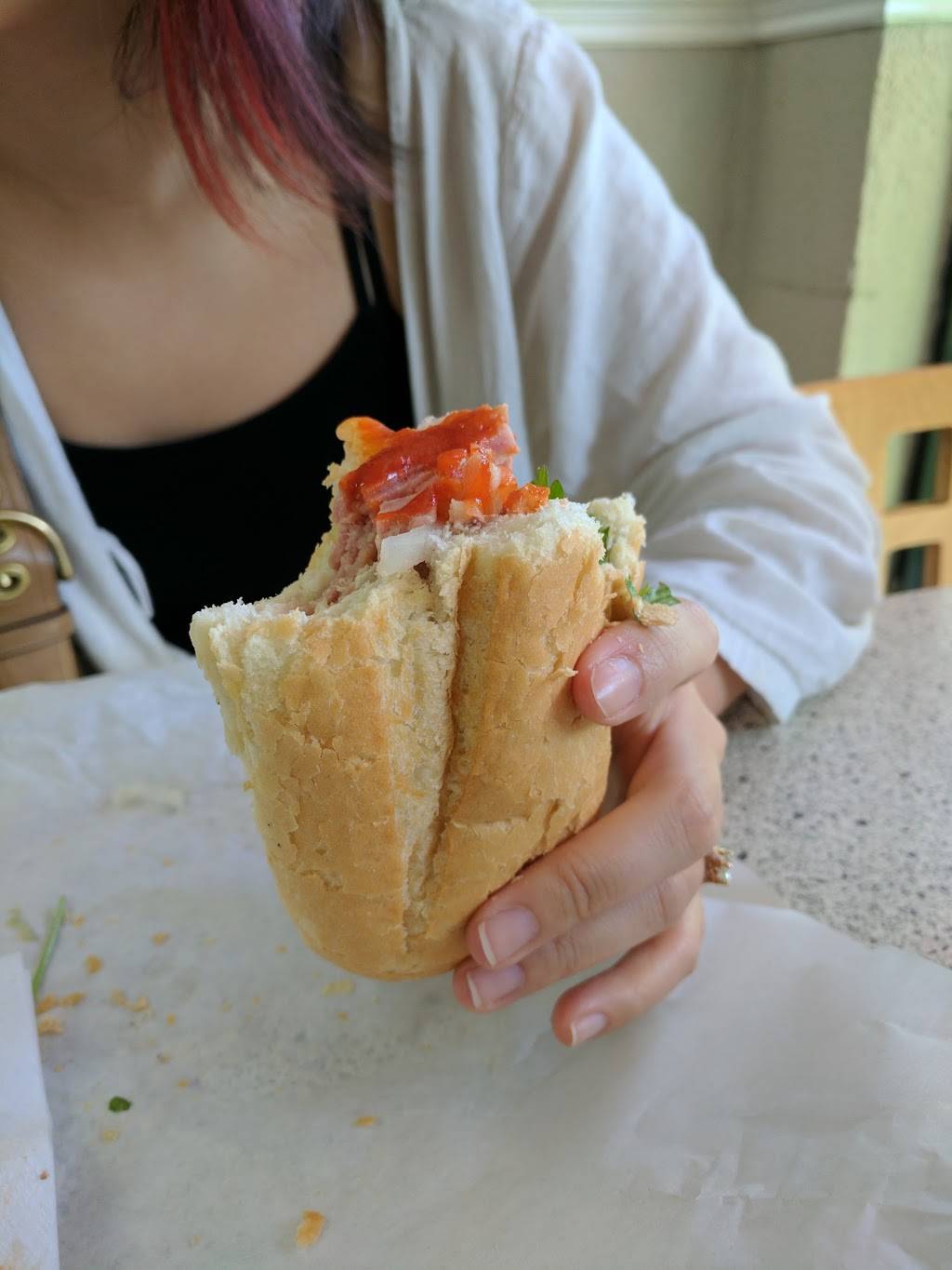 Golden Lake Eatery | restaurant | 424 W College St, Los Angeles, CA 90012, USA | 2132981668 OR +1 213-298-1668