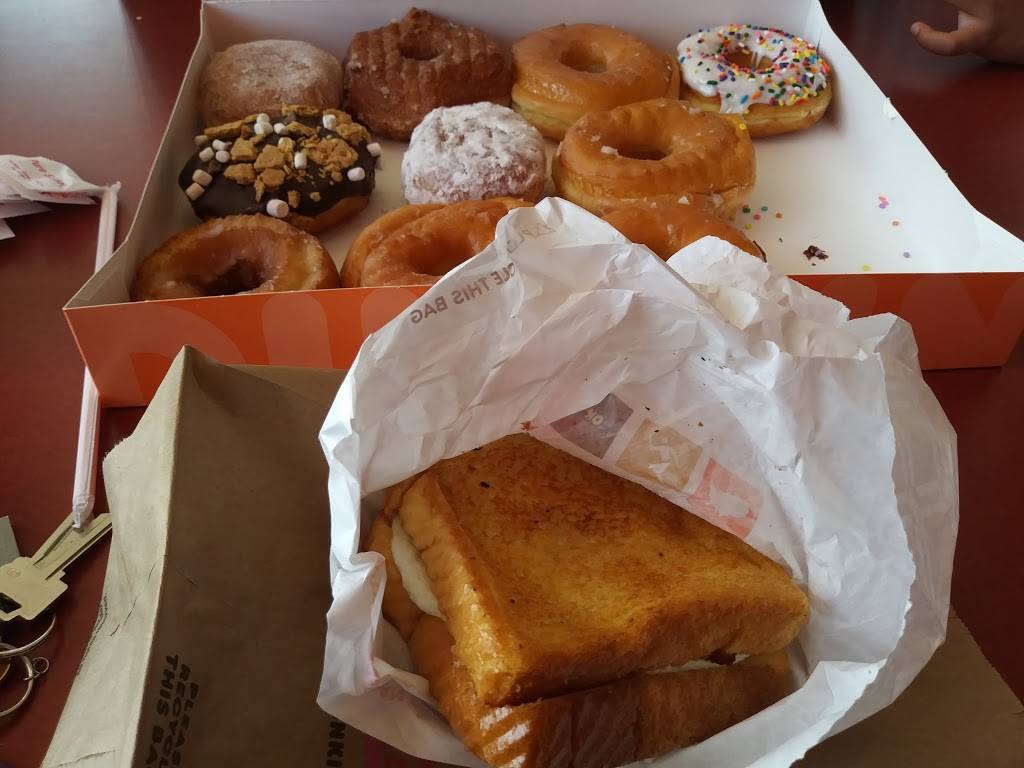 Dunkin | cafe | 812 62nd St Cir E, Suite 101, Bradenton, FL 34208, USA | 9417472618 OR +1 941-747-2618
