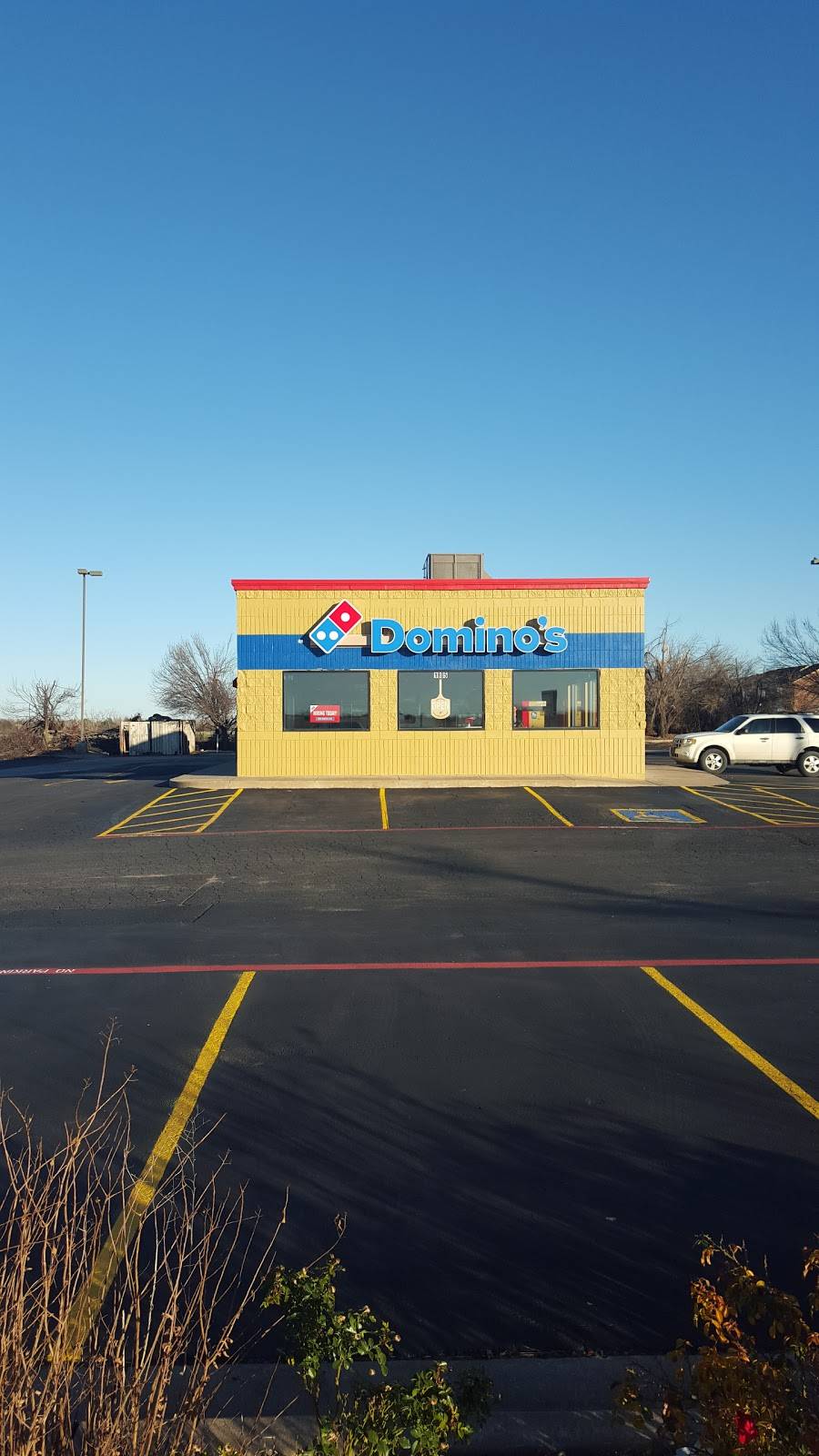 Dominos Pizza | meal delivery | 1805 S Country Club Rd, El Reno, OK 73036, USA | 4057782143 OR +1 405-778-2143