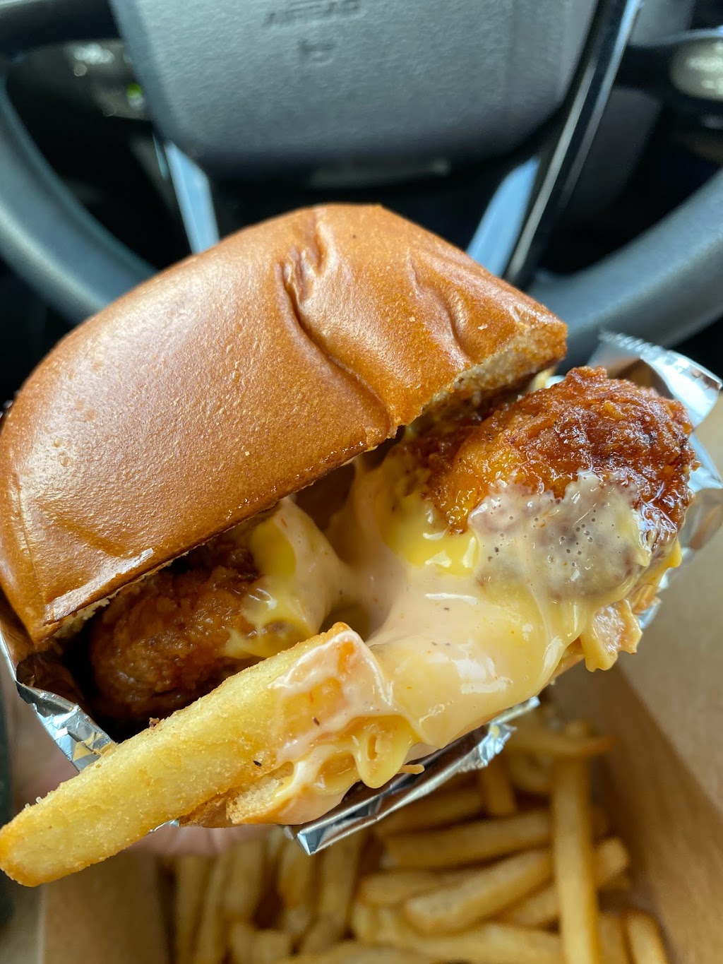 Clutch City Cluckers | restaurant | 14530 Roadrunner Way, San Antonio, TX 78249, USA | 2102450072 OR +1 210-245-0072