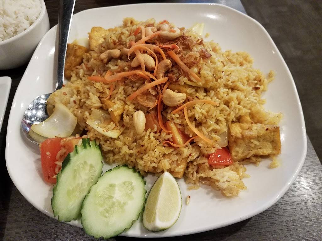 Thai Basil | restaurant | 47984 Grand River Ave, Novi, MI 48374, USA | 2483082137 OR +1 248-308-2137