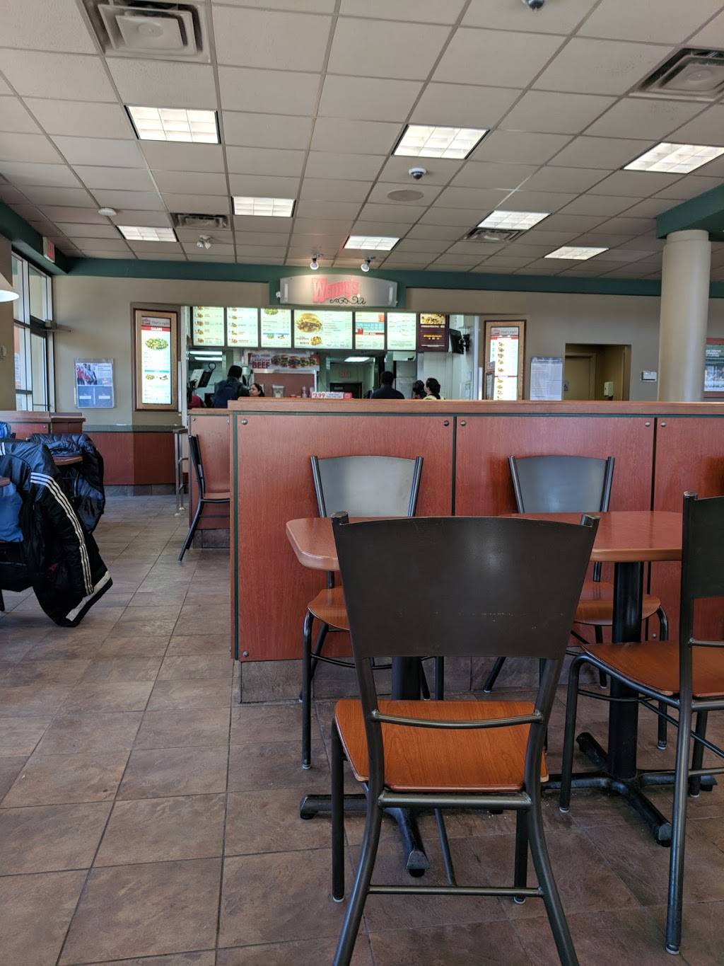 Wendys | restaurant | 5250 Dundas St W, Etobicoke, ON M9B 1A9, Canada | 4162348666 OR +1 416-234-8666