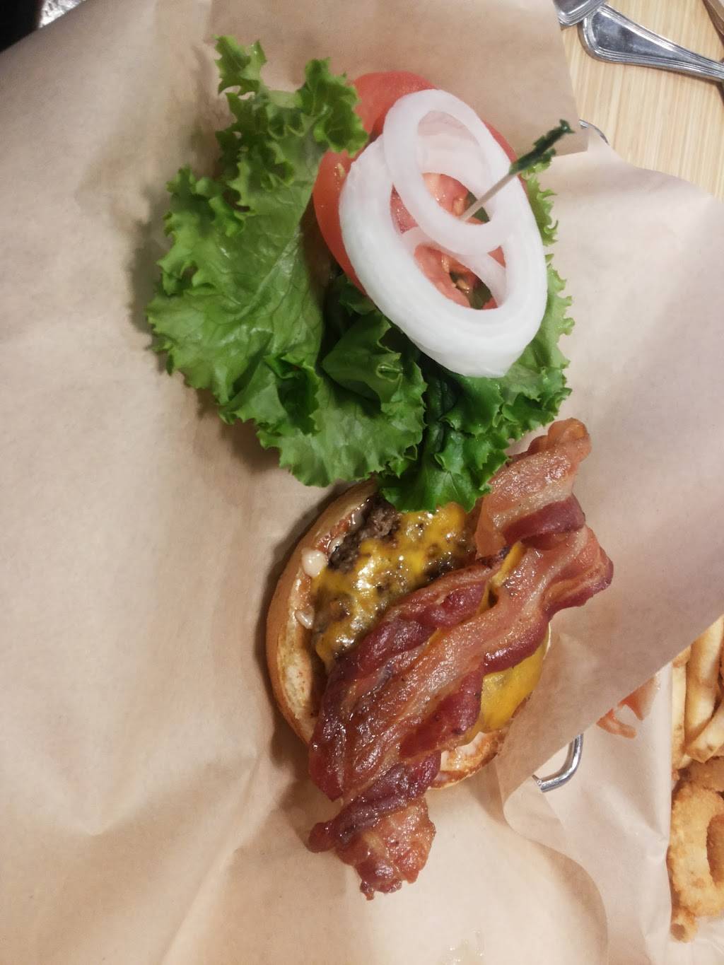 Johnny Rockets | restaurant | 3131 M St NW, Washington, DC 20007, USA | 2023337994 OR +1 202-333-7994