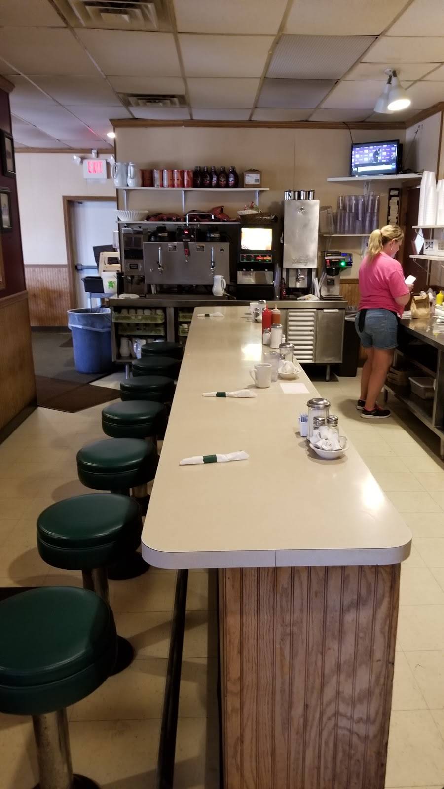 Gebbys Family Restaurant | restaurant | 726 E War Memorial Dr, Peoria Heights, IL 61616, USA | 3096857811 OR +1 309-685-7811