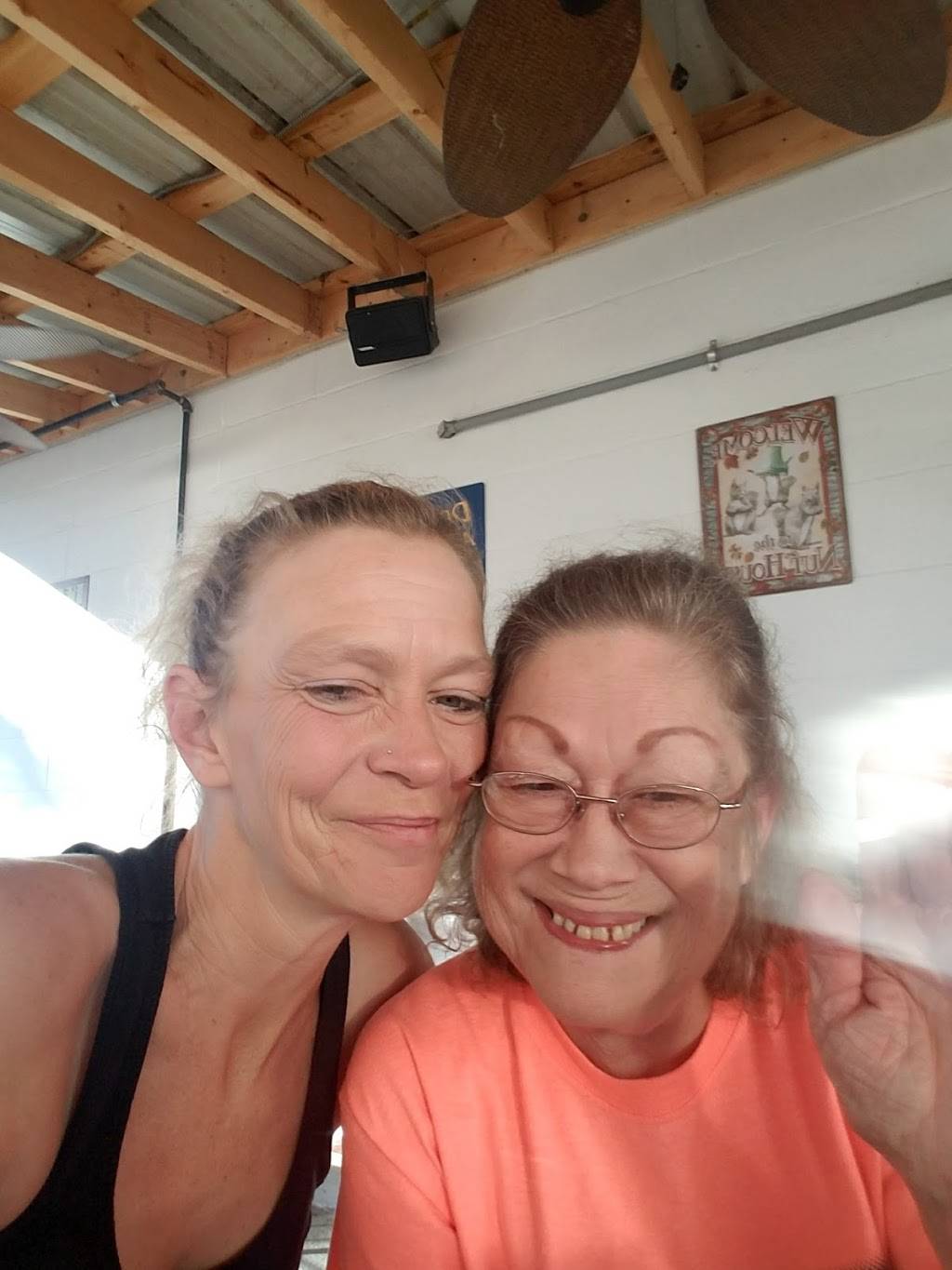 Whiskey River Pub | night club | 1293 River St, Bowling Green, KY 42101, USA | 2705353163 OR +1 270-535-3163