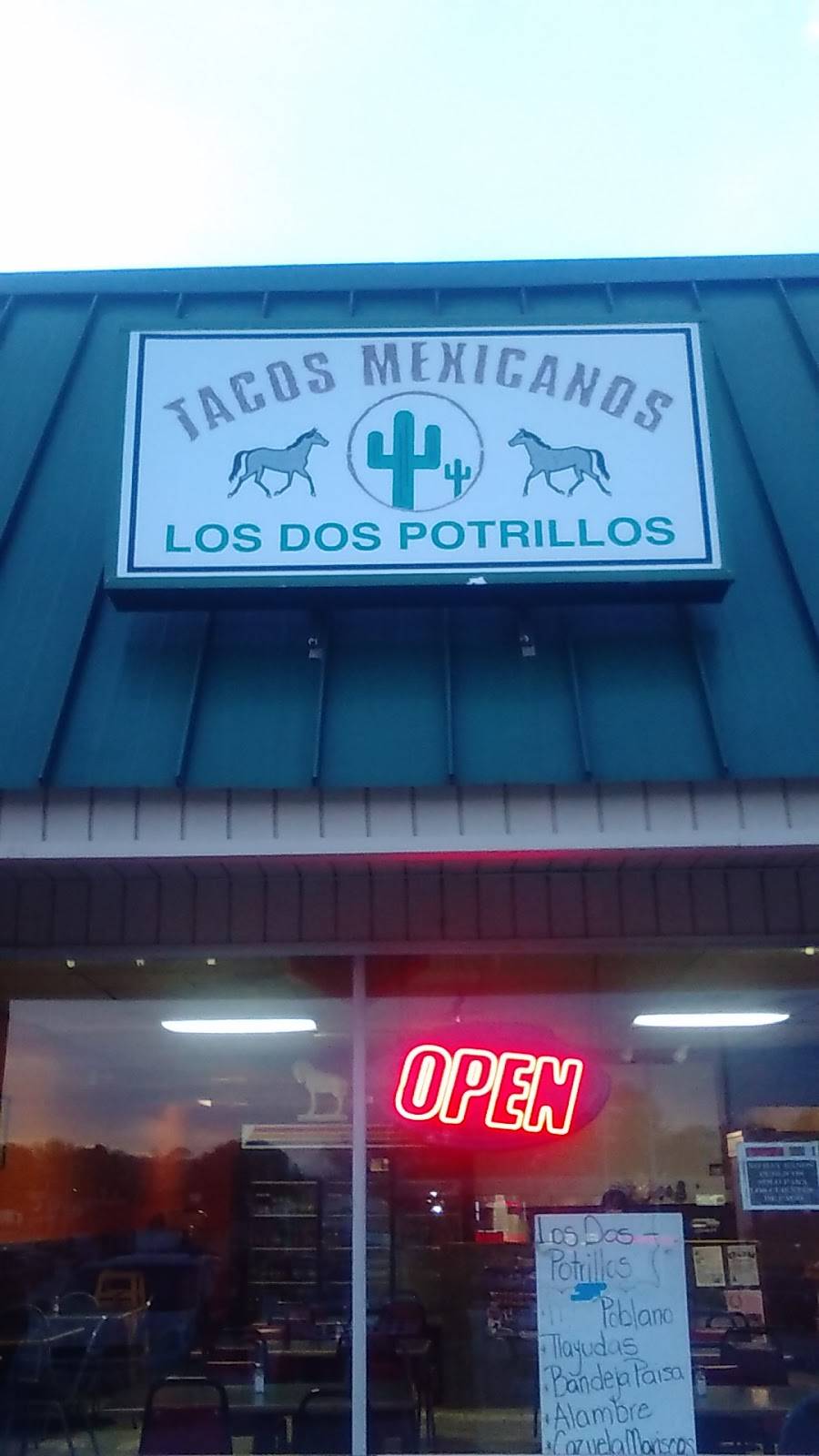 Los Dos Potrillos Restaurant | restaurant | 6300 White Horse Rd # 104A, Greenville, SC 29611, USA | 8642941110 OR +1 864-294-1110