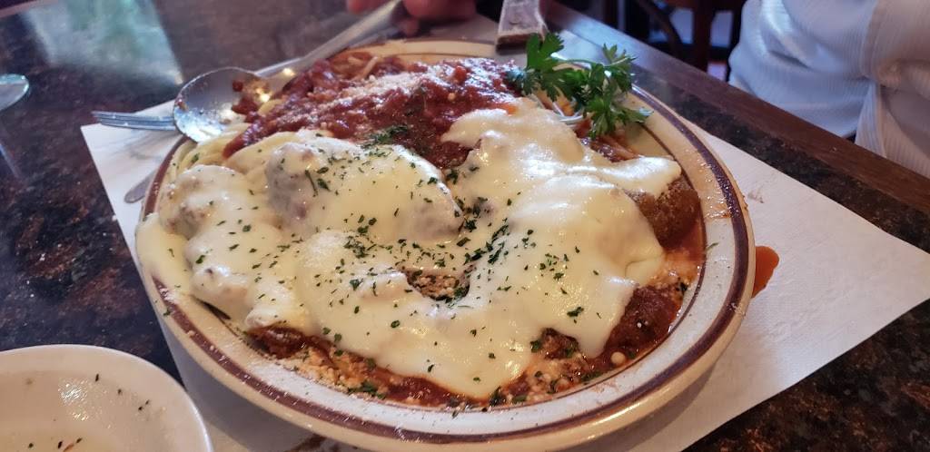 Briandis Restaurant | restaurant | 202 S Tamiami Trail, Nokomis, FL 34275, USA | 9414889511 OR +1 941-488-9511