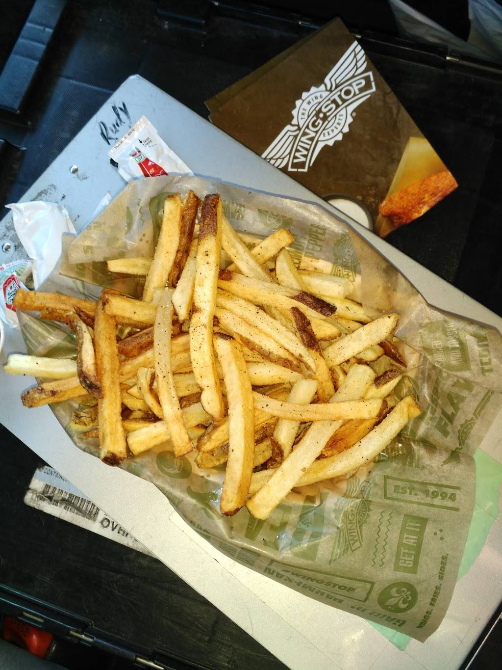 Wingstop | restaurant | 4122 Nolensville Pike, Nashville, TN 37211, USA | 6153318891 OR +1 615-331-8891