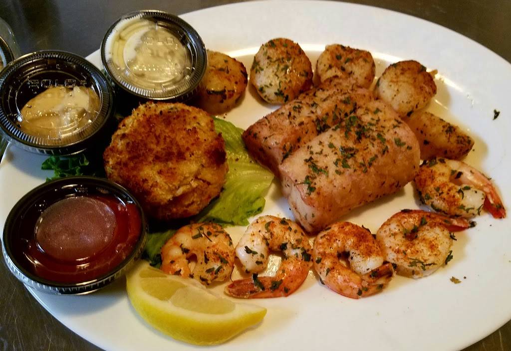 Rusty Rudder | night club | 113 Dickinson St, Dewey Beach, DE 19971, USA | 3022273888 OR +1 302-227-3888