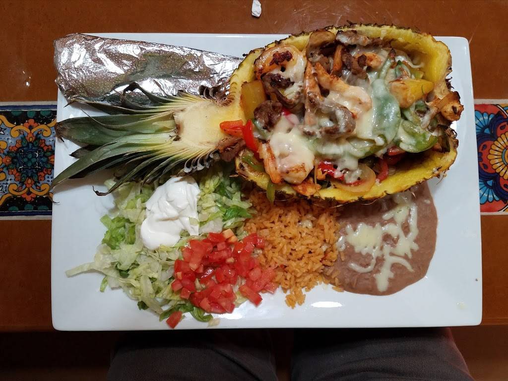 El Huapango Mexican Restaurant | restaurant | 3600 SE Crossroads Dr suite d, Grimes, IA 50111, USA | 5159860741 OR +1 515-986-0741