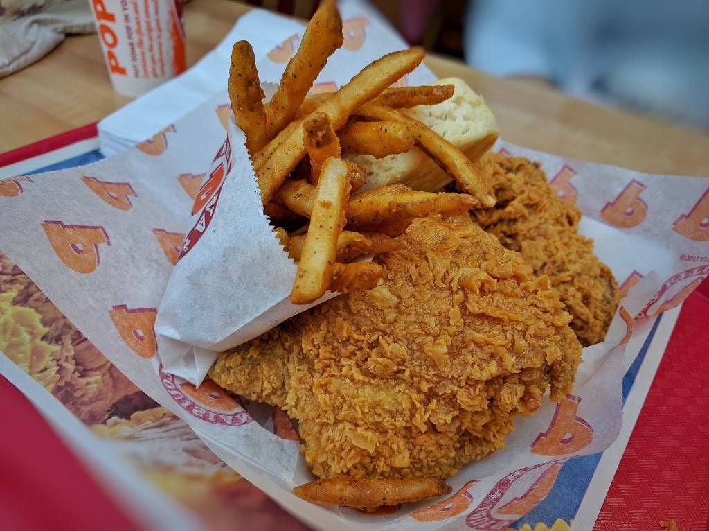 Popeyes Louisiana Kitchen | restaurant | 105 SW 7th St, Renton, WA 98057, USA | 4252262627 OR +1 425-226-2627