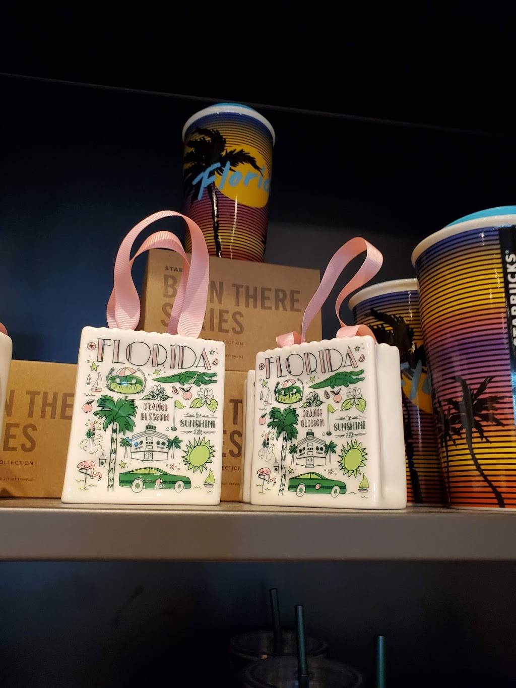 Starbucks | cafe | 7910 Winter Garden Vineland Rd Suite 100, Windermere, FL 34786, USA | 4075542518 OR +1 407-554-2518