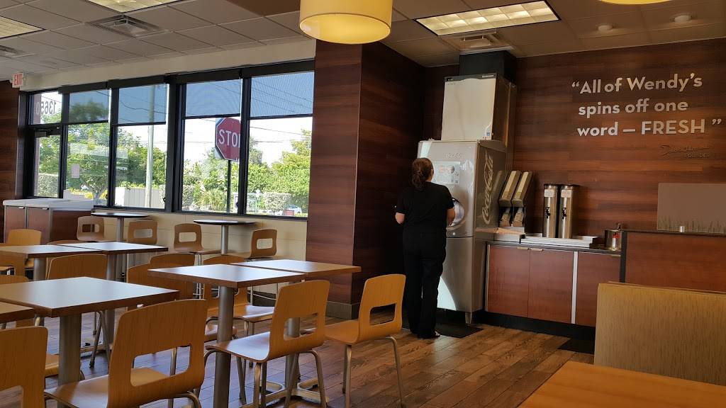 Wendys | restaurant | 13650 SW 26th St, Miami, FL 33175, USA | 3055549622 OR +1 305-554-9622