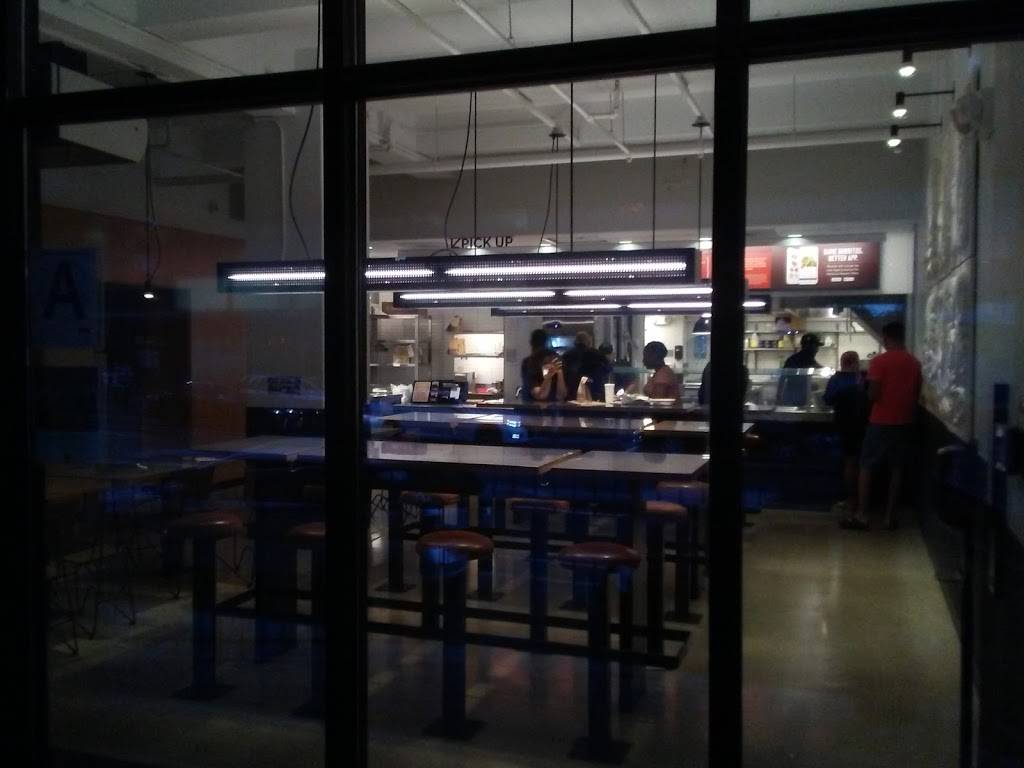 Chipotle Mexican Grill | restaurant | 260 E 161st St, Bronx, NY 10451, USA | 7186655238 OR +1 718-665-5238