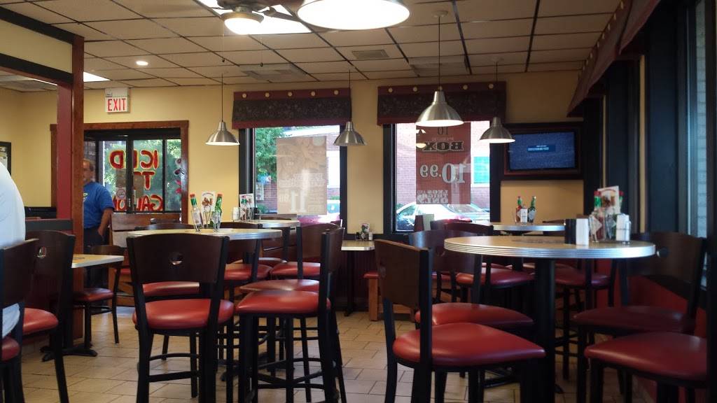 Lees Famous Recipe Chicken | restaurant | 3719 Winston Ave, Covington, KY 41015, USA | 8595818599 OR +1 859-581-8599