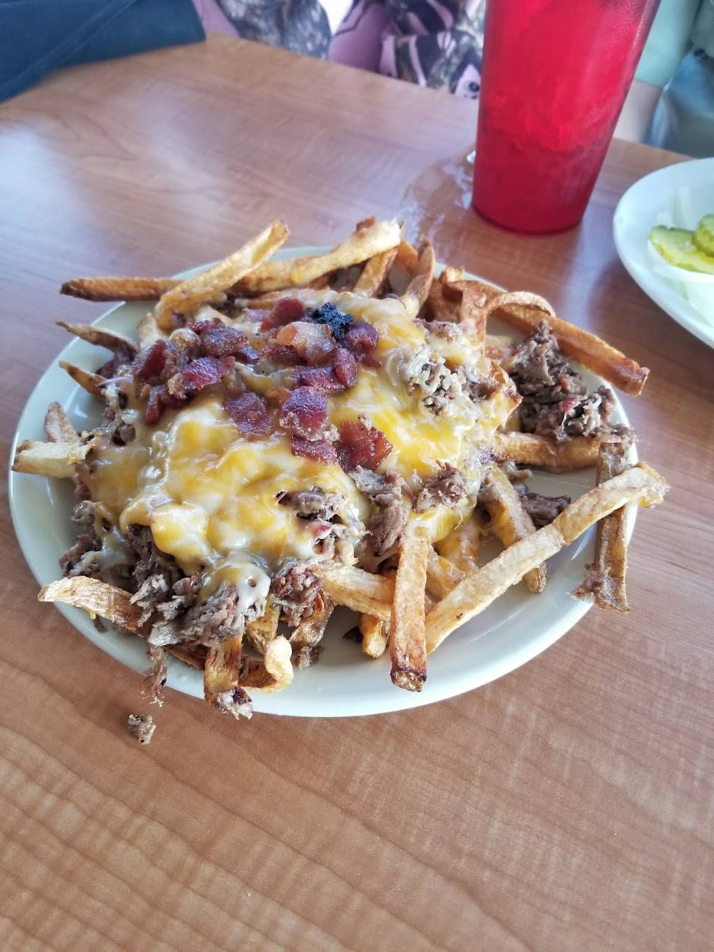 2 Outlaws | restaurant | 609 N Main St, Weatherford, TX 76086, USA | 8175945449 OR +1 817-594-5449