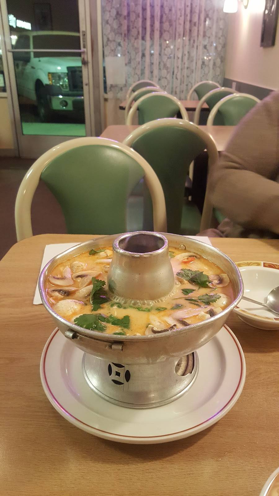 Siamese Kitchen | restaurant | 4352 W Olive Ave, Glendale, AZ 85302, USA | 6239313229 OR +1 623-931-3229