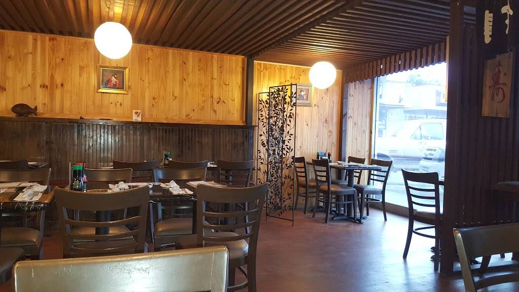 Nozomi Sushi | restaurant | 2202 W Charleston Blvd, Las Vegas, NV 89106, USA | 7024570227 OR +1 702-457-0227