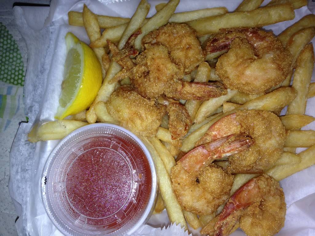 Fishy Tales | restaurant | 2374 Main St, Hartford, CT 06120, USA | 8602410200 OR +1 860-241-0200