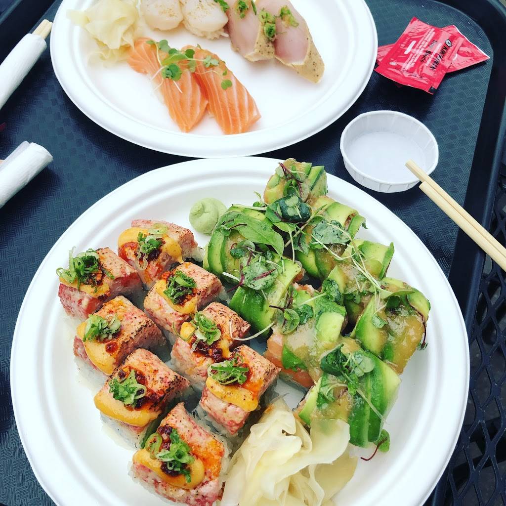 Yoshis Sushi | restaurant | 3530 SW Multnomah Blvd, Portland, OR 97219, USA | 5038332940 OR +1 503-833-2940