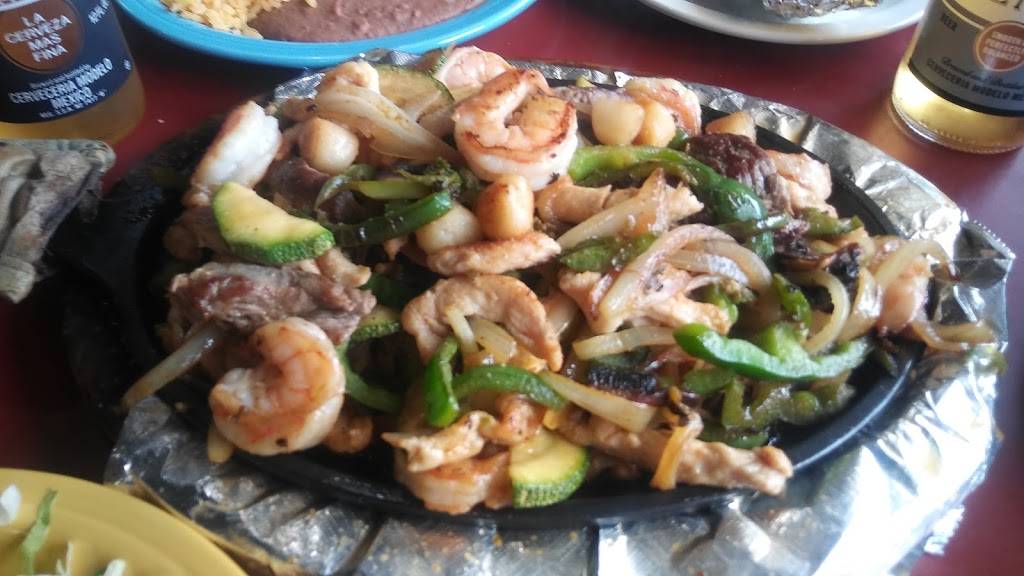 La Fiesta Grille | restaurant | 316 W Spring St, Monroe, GA 30655, USA | 7702670741 OR +1 770-267-0741