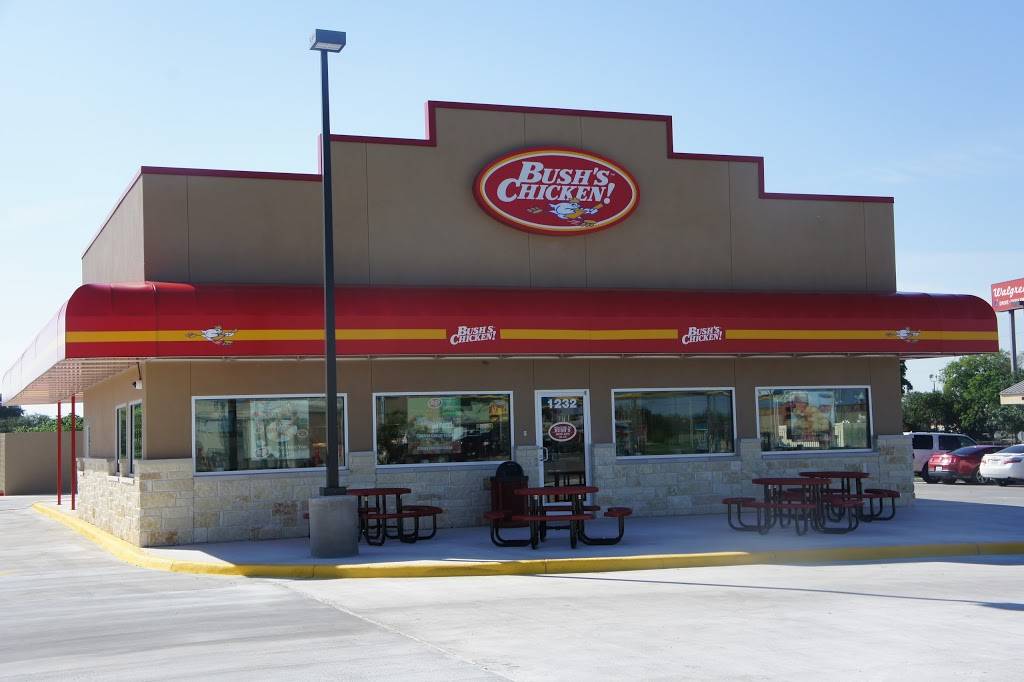 Bushs Chicken | restaurant | 1232, I-35BL, New Braunfels, TX 78130, USA | 8306257777 OR +1 830-625-7777