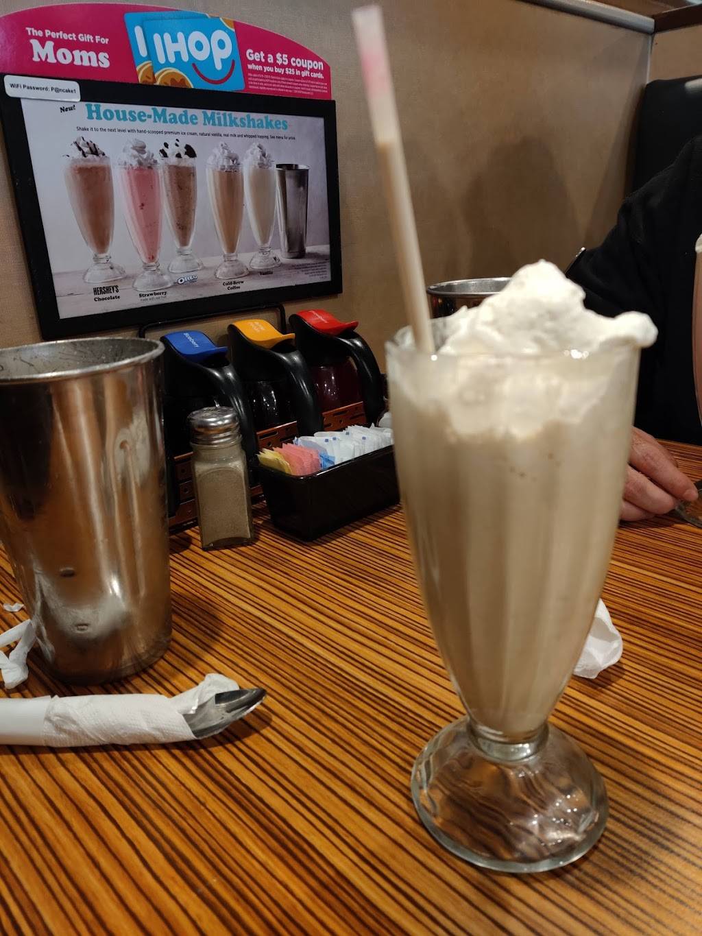 IHOP | restaurant | 5277 S State St, Murray, UT 84107, USA | 8012818900 OR +1 801-281-8900